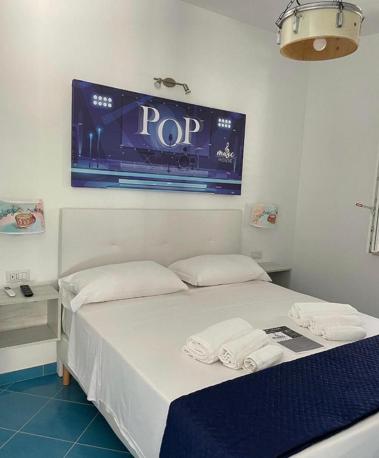 Music House Palinuro Bed & Breakfast Bagian luar foto